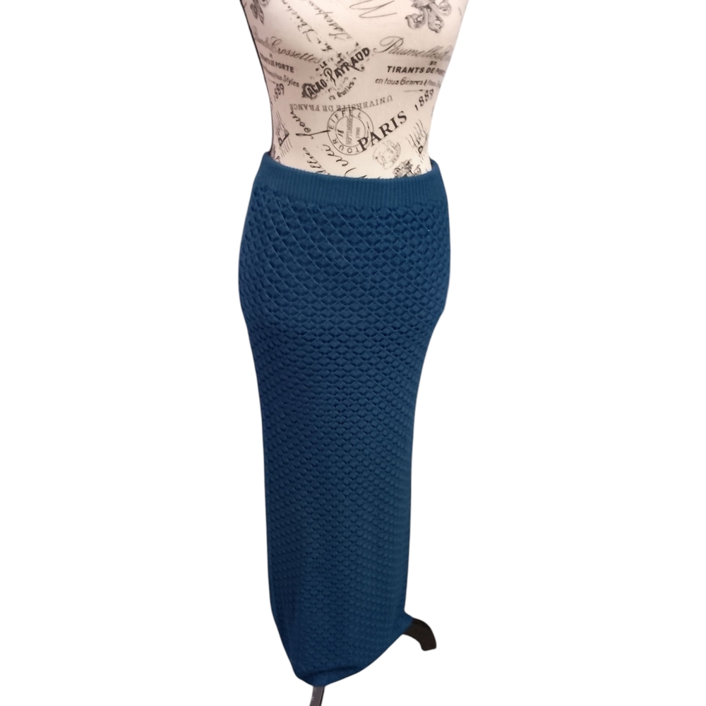 Olive & Oak Blue Textured Maxi Skirt